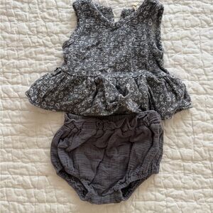 Quincy Mae Gray Floral Kids set